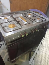 مكلفة بالنشر غراض للبيع العنوان بغداد نزله جسر الجادرية قرب مطعم بيارة...