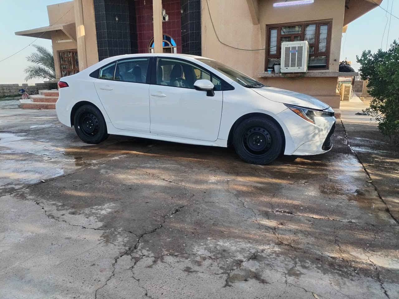 كورله موديل 2022 LE محرك 18محرك وكير شرط رادار و حجر شركه ضرر بابين صبغ بيها ملاحضات تعديل بارد سعرها 146 بيها مجال قليل مكاني الحويجه الحلوات رقم موبايل *********** بي واتساب
