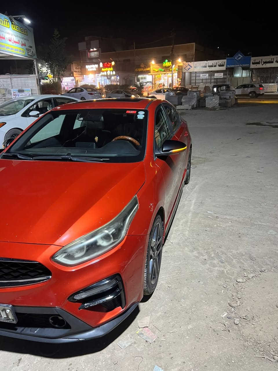 فورتي موديل ٢٠٢٠ ماشيه 104 ميل محرك 2000 دوش جيتي لاين فول مواصفات تبديل قطعتين نفس الون وربع البنيد صبغ السعر 132 بي مجال قليل  

‭٠٧٨٣ ٥٧٧ ٥٤١٩‬
*********** واتساب
