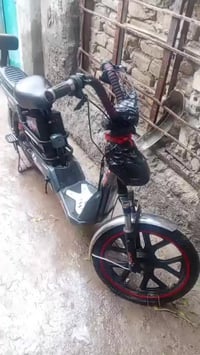 دراجه شحن للبيع بطاريه كاعده نواقص قليله بيهه سعر ٧٠ قفل ستفسار ع رقم ...