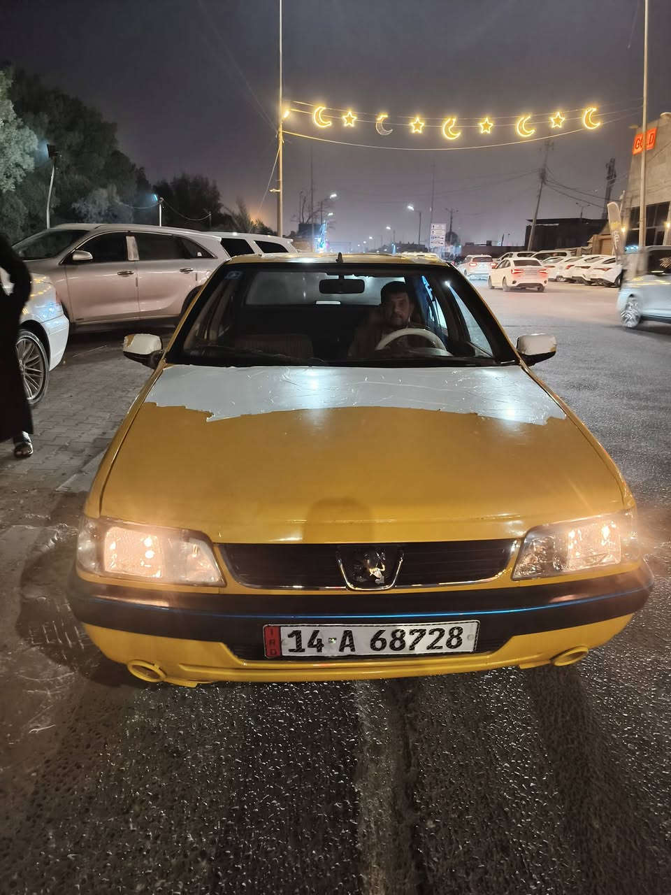 إسلام عليكم بيجو 405 مديل 2016 رقم انكليزي سنويه لل29 بسمي السعر 30 وبيهه مجال شراي 
يتصل وبلخدمه أنا مكلف بلنشر رقم صاحب السياره ***********
