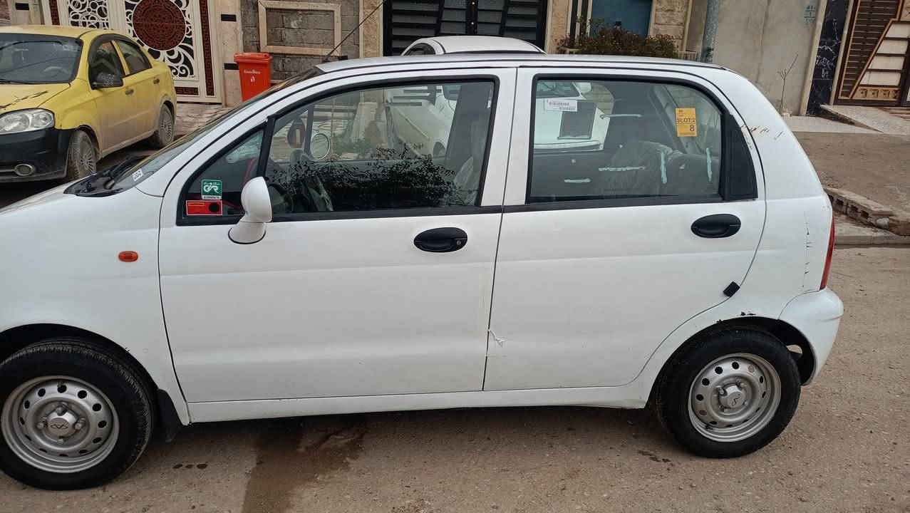 كوكو 2013 
سيارة نضيفة مال بيت 
ضررها الجاملغ الكدام اليمين بس مابيها اي شي ثاني 
كير او محرك شرط 
رقم انكليزي هزة جديدة 
للاستفسار التواصل 
*********** 
موجود واتساب
