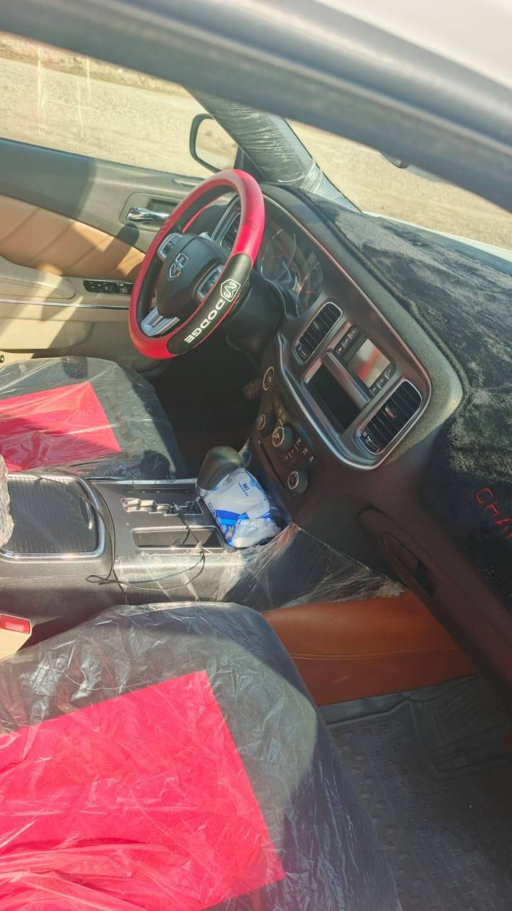 شارجر 14 رقم واسط تحول ثاني يوم
مكينه كير حداديه كفاله مكينه 3600
سياره جديده ما مشتغل خط مال جناي
ما تخسر عليها ربع دينار جاهزه من كلشي
السونار مرفق بل منشور مكان ناصريه شطره
لسعر 180وبيها مجال ***********
