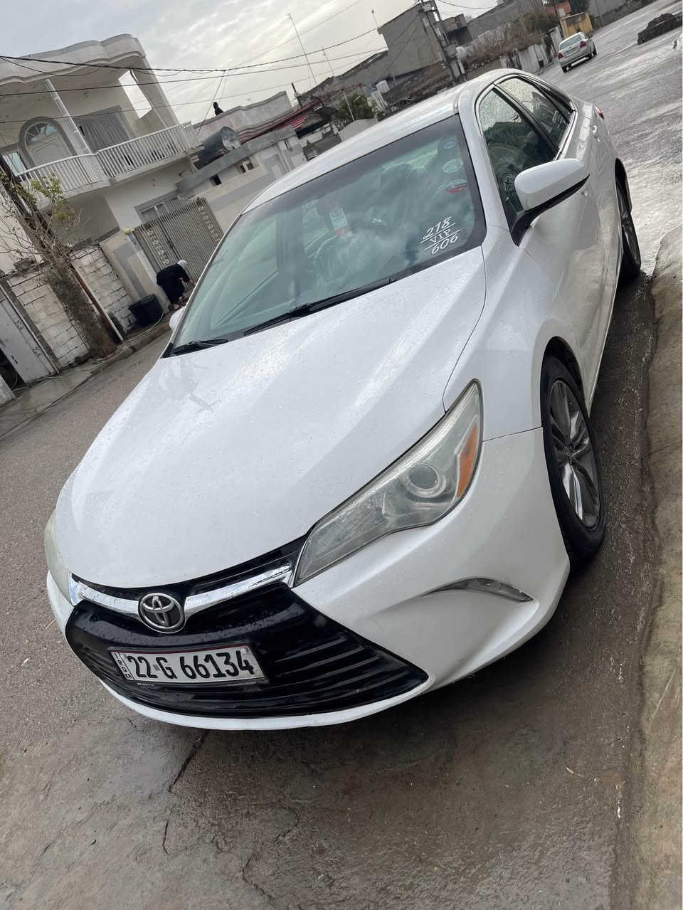 كامري ٢٠١٥ موصفات LE نرخي ١٣٥ مجال ٢ بارجه ي سبوخه بي ليدان بي ايرباكً *********** أربيل, العراق
