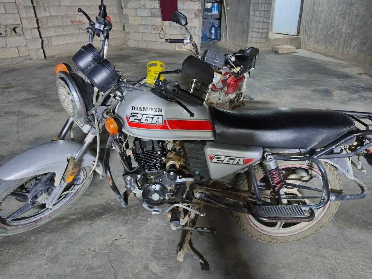 ماطور دايموند نمره جوه الباقي فوك مكفول؛ محرك اسبانه ما طاخه السعر 650 وبي مجل رقمي. للاستفسار راسلني


**إذا كنت صاحب هذا الإعلان وتريد حذفه لأي سبب، رجاءا أرسل رسالة إلى الدعم الفني**