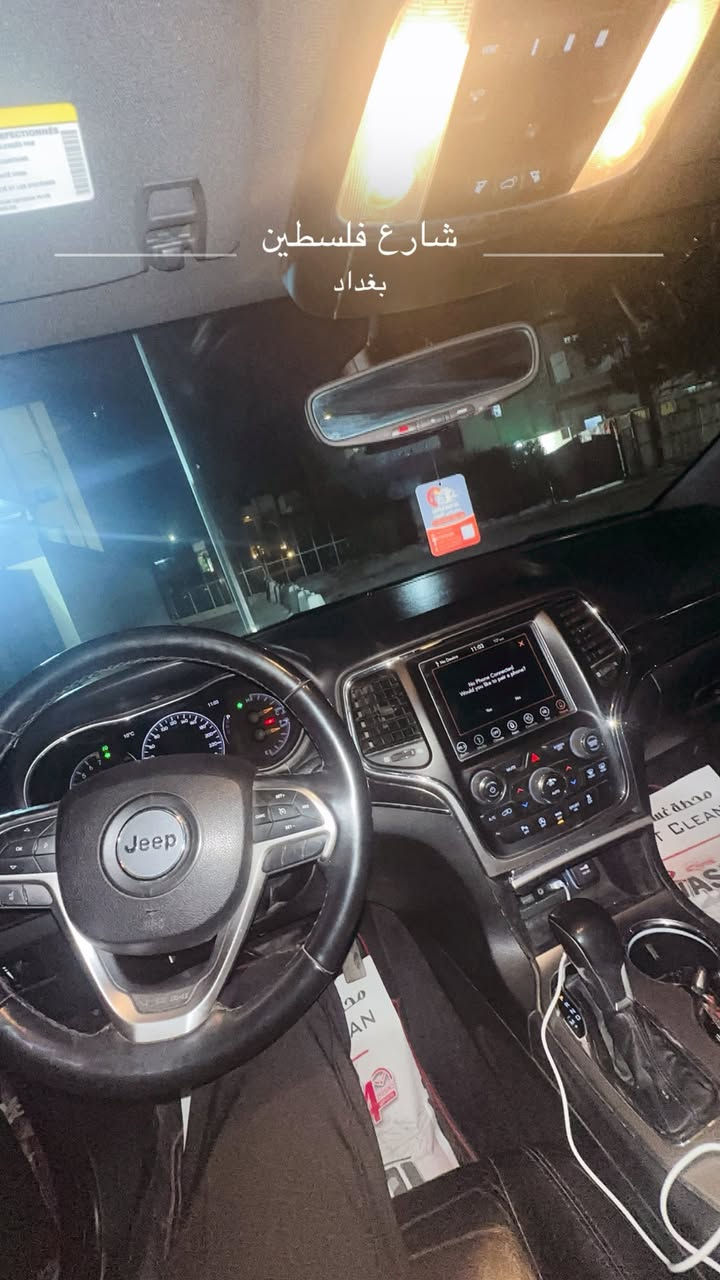 سلام عليكم ورحمة الله وبركاته جيب 2018 للبيع سياره خير من الله وارد امريكي بي شواصي ع كد اصبعين باقي تفاصيل خاص *********** رايدة ب220وبي مجال وتوفيق من الله
