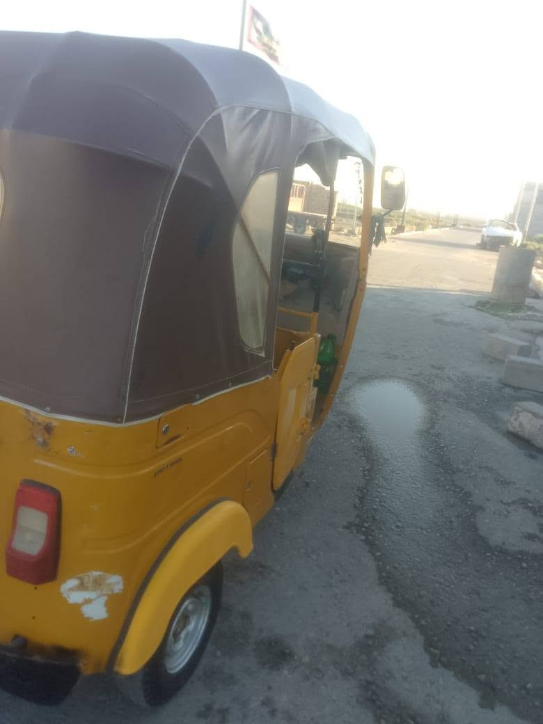 سلام عليكم شباب تكتك واحد وعشرين شهر 3  السعر 6و3وبيها مجال العنوان ميساان عماره***********

