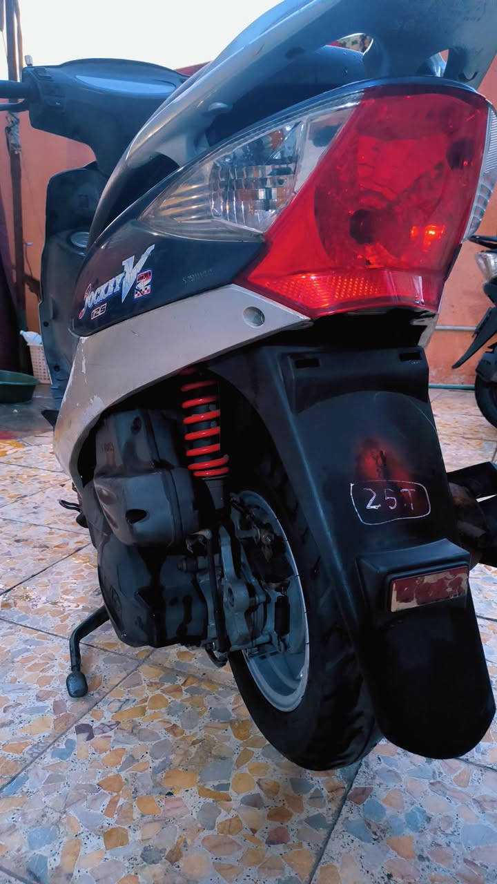 سلام عليكم دراجه(في تو) صار يومين طالعه من حاويه لون بحر كفاله عامه ماخذه بمليون واضح يمك كلشي بل وصل لا تكسر بسعرها دراجه خير من الله 🩵
***********
