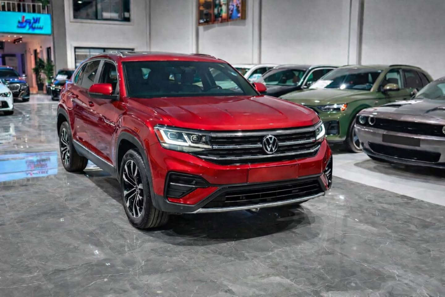 فوكس واجن اطلس كروز وارد امريكي موديل 2021 محرك. V6 سلندر مواصفات Se ارلاين يعني فول فول شاشه كبيره كاميره خلفي بصمه شغال عن بعد بانوراما كشنات جلد كشنات كهربائي كشنات خزن كشنات تدفئة 
كشنات امامي كهربائي تبريد مركزي شاشه امامي الكتروني اشاير مريات رادار جانبيات رادار امامي حساس امامي حساس خلفي سندوك شفت لايت ليد زينون ويل كروم بعد هوايه مواصفات بيها سياره مكفوله من اي نواقص كله بشرط سياره ماشي 41 الف ضرر جملغ السايق تعديل بارد و مكان اصغير بيها pdr بدون صبغ بدون اي ضرر داخلي بدون شخوط بدون بقسات كله بشرط ارباك استيرن وبرده راجع سستم بلادي مكان سياره كركوك سعر 285 $ و بيها مجال
للتواصل واتساب [***********] كركوك, العراق
