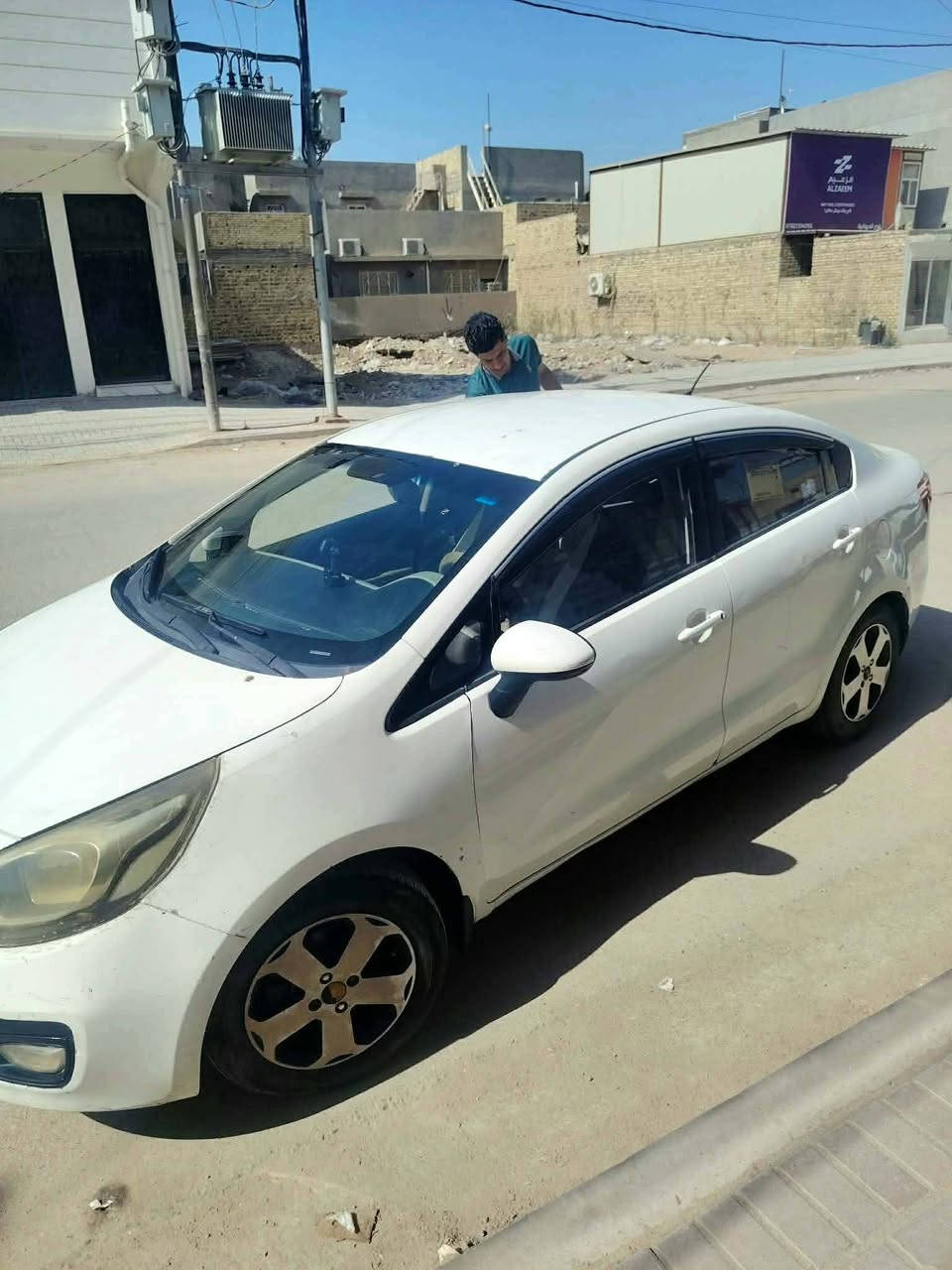 2012 خليجي 1600
كامره
شاشة 
تبريد 
 باسمي السيارة 
رقم جديد 
بيهه الجاملغ  الامامي والهلال الخلفي
*********** ***********
                 
                   85
