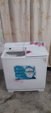 غساله نظيفه حيل شرط شغل سعرها ٦٥ الف المراسله عله خاص او تصال عل رقم 0...