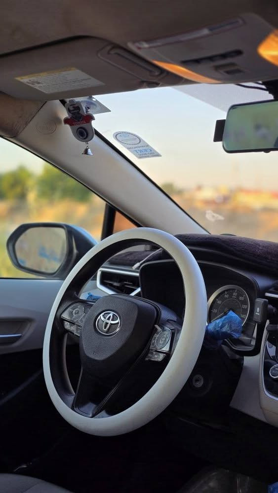 السلام عليكم..#كورلا 
بيع او مراوس مومهم
تويوتا كورولا le
موديل 2021
ياباني اصلي بانزين 
رقم بغداد دولي 
محرك 1800
لايت زينون عالي ناصي بلادي
رادار امامي ‼️
تحديد مسار +سياقه ذاتيه 
مانع تصادم🚳 توقف ذاتي عند الاقتراب 🚶🏻‍♂️
شاشه كبيره تدعم 📲Android Auto/car play
خرائط Gps📌
كامره خلفيه 📷
نظام 🍃eco اقتصادي
3 وضعيات قيادة .Smart‏-Sport-Normal
هاند بريك بصمه ⚡️
اوتو هولد ⭕️
مانع انزلاق ⛔️
فول تحكمات ستيرن 
كروز مثبت سرعه
شاشة ظبط واعطال بل دشبول
منافذ USP/ 12V /Tip C⚡️
حساس اطارات
4 دسك/ Abs
ماشية 60 كم
مغلفة داخل جلد أرضيات 
ونايلون حراري للكشنات
سيارة جديدة جديدة شكد ما تتوقع 
سونار مرفوق ب مشنورً
حادث جاملغ وبنيد وجاملغ ثاني توحيد لون 
باب مرشوش كلير بدون ضربه اوً حادث أبدا 
السياره جاهزه وجديده بدون نقص بدون اي مصاريف
مكاني كربلاء
كلشي شرحت مع سونار مرفوق ب منشور
رقمي / *********** كربلاء, العراق
