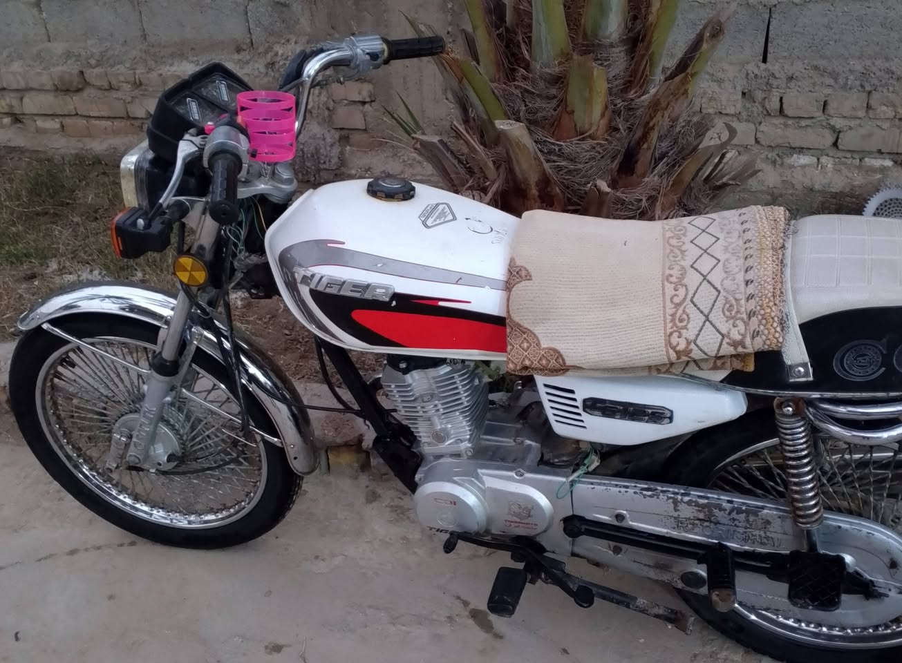 للبيع أربعه كير مديل 2020 أوراق اصولي مكانه الخيرات السعر 400 رقمي ***********
