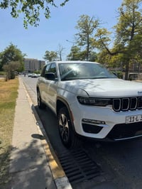 للبيع للبيع ** Jeep Grand Cherokee 4xe**  ** موديل 2022**  - وارد أمري...