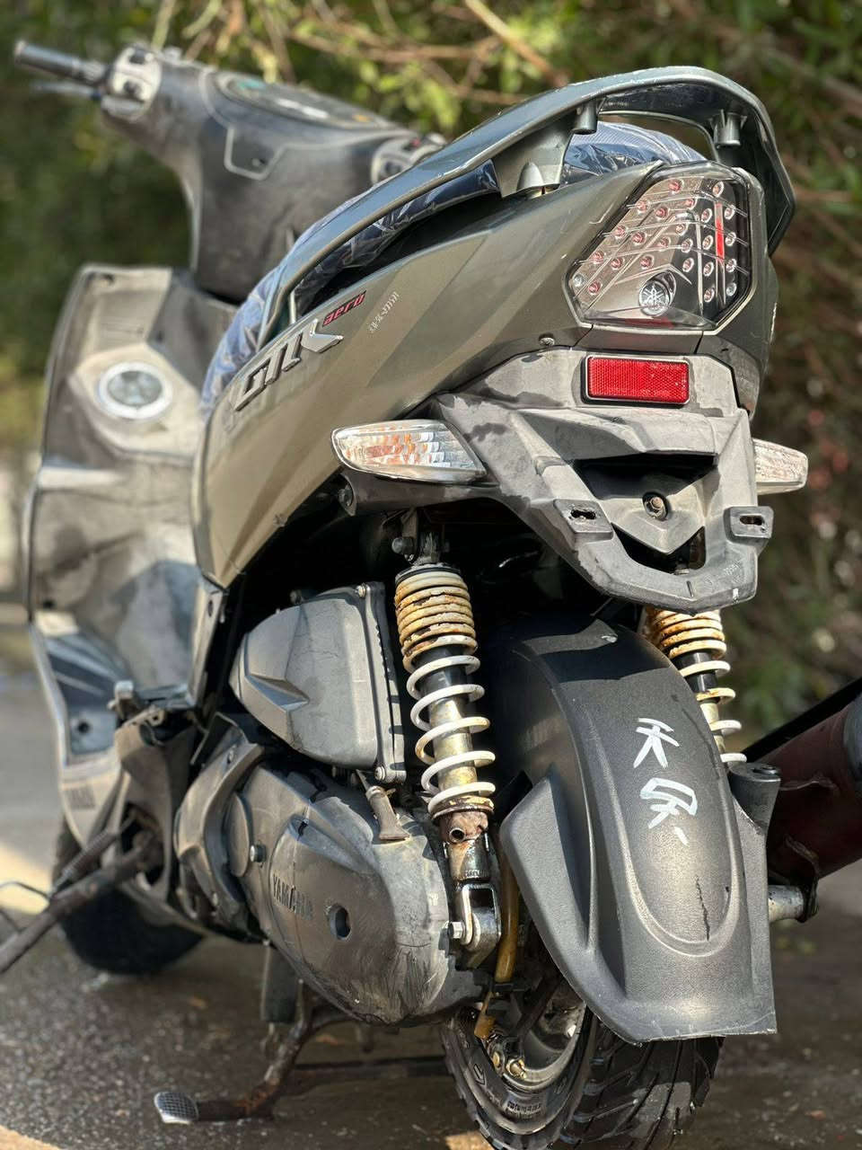 السلام عليكم دراجه جي تي ار موديل 12 دراجه مال رمبه كلها ختم واحد ويا الماكينه شلع ومد خير من الله دراجه مكينه ما مفتوحه دراجه عرضها واحد 50 مكاني بغداد الغزاليه وهذا رقم ***********
