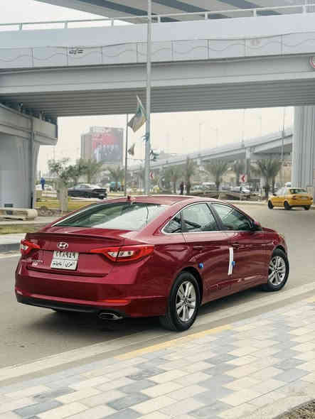 ⸻
🚗 هيونداي سوناتا 2016 – وارد أمريكي  
بسعر مناسب 120 ومجال بسيط 

الرقم: سليمانية (تحويل مباشر)
الموقع: بغداد – الدورة

🔧 حالة السيارة:
 • كير ومحرك جديد
 • صَدَر أمامي + خلفي مبدل جديد
 • تبريد ثلج

⚙️ المواصفات:
 • محرك 2.4 GDI
 • شاشة كبيرة
 • داخل بيج
 • كاميرا خلفية
 • فول تحكم ستيرن
 • 3 أنظمة قيادة
 • مثبت سرعة
 • لدّات أمامية
•     كار بلي
•     شاشه عرض اعطال 
——————————————
صبغ السياره قطعه وحده البنيد 
بشرط دواخل وشواصي ولغود كله سليم 

💰 السعر: 120 ورقة وبيها مجال

📞 للاستفسار:
***********
