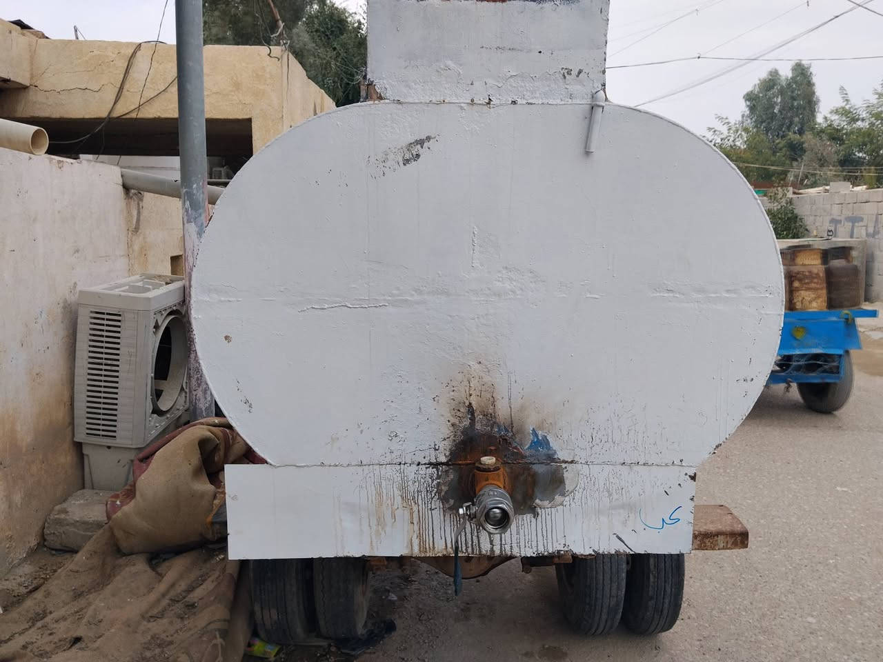 السلام عليكم مقطوره للبيع كامله هيه ول عربانه مالته بواحد و250وهاذ رقمي***********
