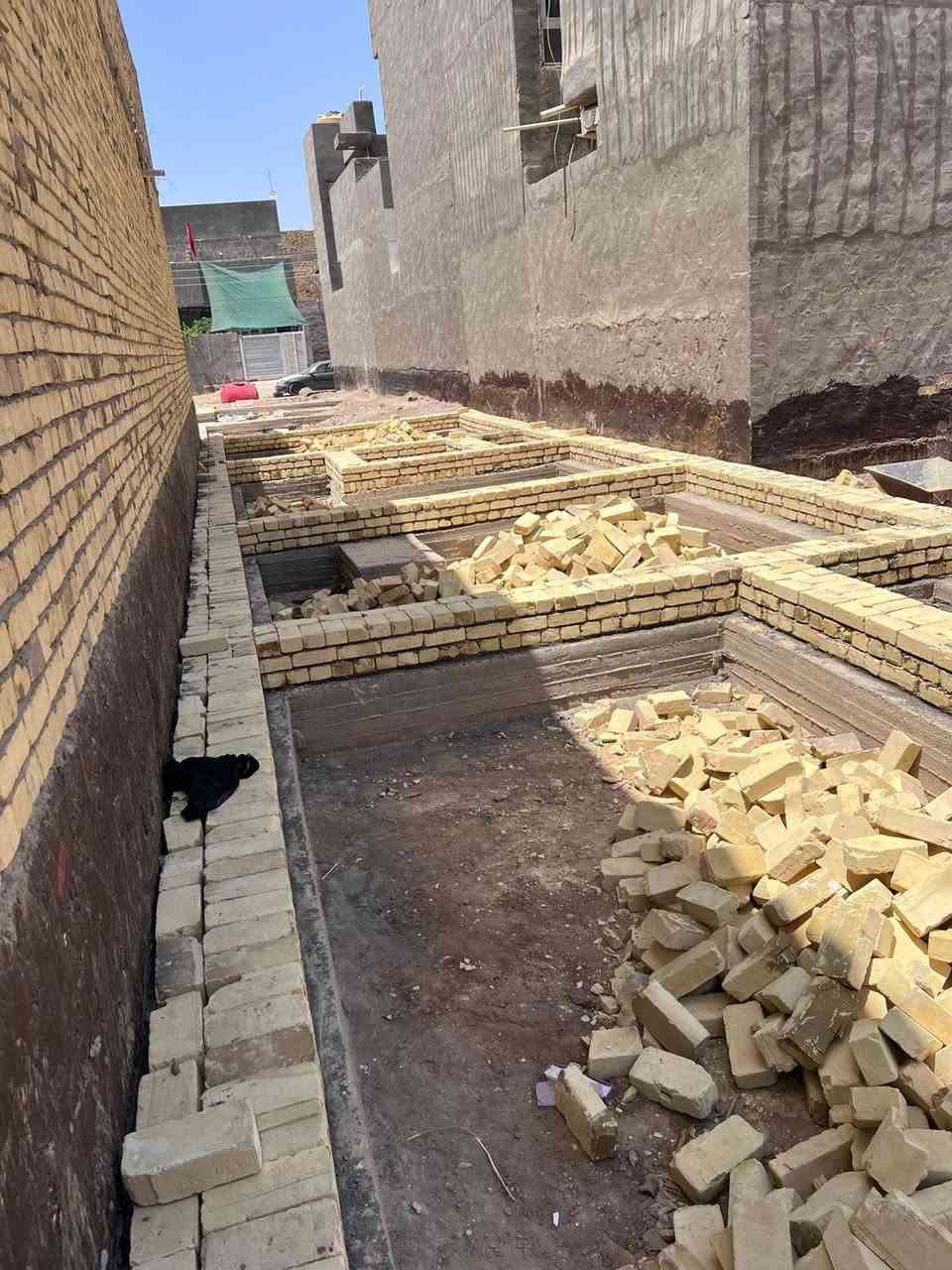 السلام عليكم  هيكل مسقف في التاجيه في 8  للبيع معملته كامل التقديم على قروض الاسكان / رقم القطعه 8191 في المربع الذهبي / ***********
