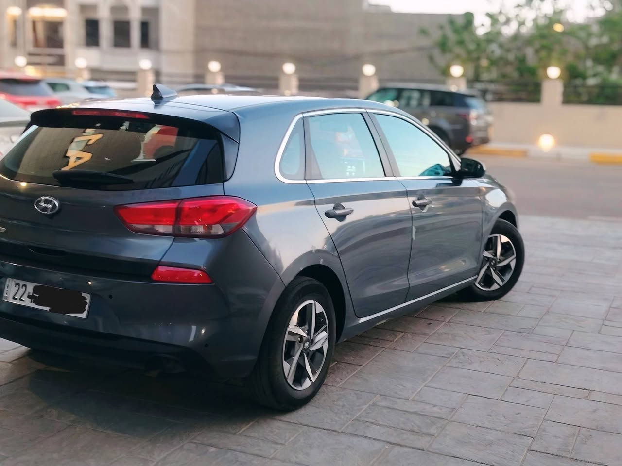 السلام عليكم 
النترا gt 
موديل 2019
السعر شده وبي مجال للطيبين
حادث مرفق بالصور دعاميه خلفيه وشويه من الجاملغ
وبيها بابين كلير من أميركا والسياره كلها ليبل واحد نظيفه وجاهزه رقم اربيل بأسمي للتواصل واتساب 
*********** مكاني بغداد حي الجهاد.
