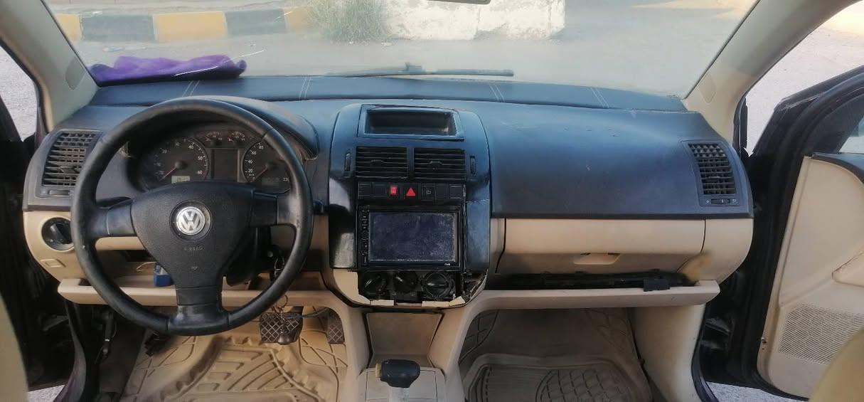 سلام عليكم للبيع كولف بولو موديل 2003
كير محرك خير من الله تأيرات زوج جديده
فقط السياره يحتاجلها مصرف للاستفسار على
الرقم *********** رقم انكليزي سنويه ساقطه
