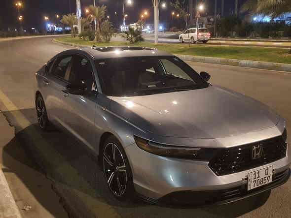 السلام عليكم
مرخصة مدير الكروب المحترم 
هوندا اكورد هايبرد موديل 24 فئة سبورت ضررها كما موضح بالصور فقط البنيد مبدل ومصبوغ وبيها كلير من امريكا الجاملغ وربع الباب وبيها رصعه ممسويها بلجاملغ الخلفي قليله كلش وبالصندوق ونقص رادار امامي 
سعرها/// 178 ورقه وبيها مجال شويه 
للاستفسار الاتصال على الرقم 
*********** اتصال 
*********** واتساب
