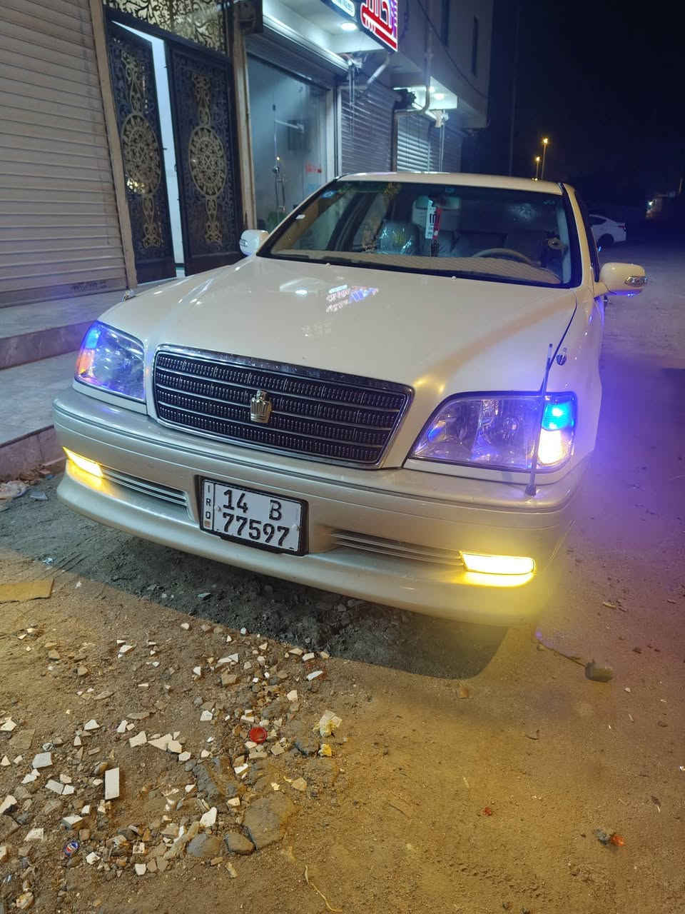 ملكة خضراويه كرستال كفاله عامه عراق ويابان محرك دي فور الجبير 3 دكم لايت زنون تخم  تاير جديد صدر طوبه اريل امامي وخلفي شذرة زركه 4 كشنات كهرباء بردة خلفية رقم بصرة سنويه لغايه 30 مكانها البصرة تحويل مباشر السعر 160 بيها مجال 
للاستفسار *********** وات ساب..
