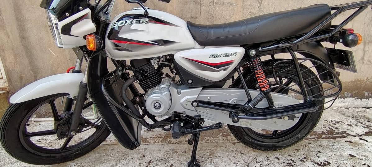 سلام عليكم بوكسر كلاسك (2023 ) مرقم انگليزي تحويل ثاني يوم بعدهة جديدة مستخدمة قليل مكان بعقوبة للاتصال ***********
