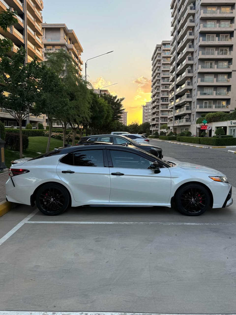 CAMRY XSE 2022 
بيلاد ناو سوور
روشتن 84 هةزار كم
گير و مةكينة و كارةباي بةشةرت 
سةنةوي تازةية
پارچة و پةلةيكي بوياخة سونةرةكةم داناوة
بي ناو بي ئيرباك 
جةمپيكي خةفيفي هةية كي ويستي بة فيدؤ بؤي ئةنيرم 
رةقةم شاسي 
4T1K61AK8NU017136
شوين سليماني 
***********
*********** whtss appt السليمانية, العراق
