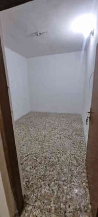 اسلام عليكم مشتمل للبيع/بشعب حي تجار مقابيل كليه لامام لكاضم مساحه 50/...