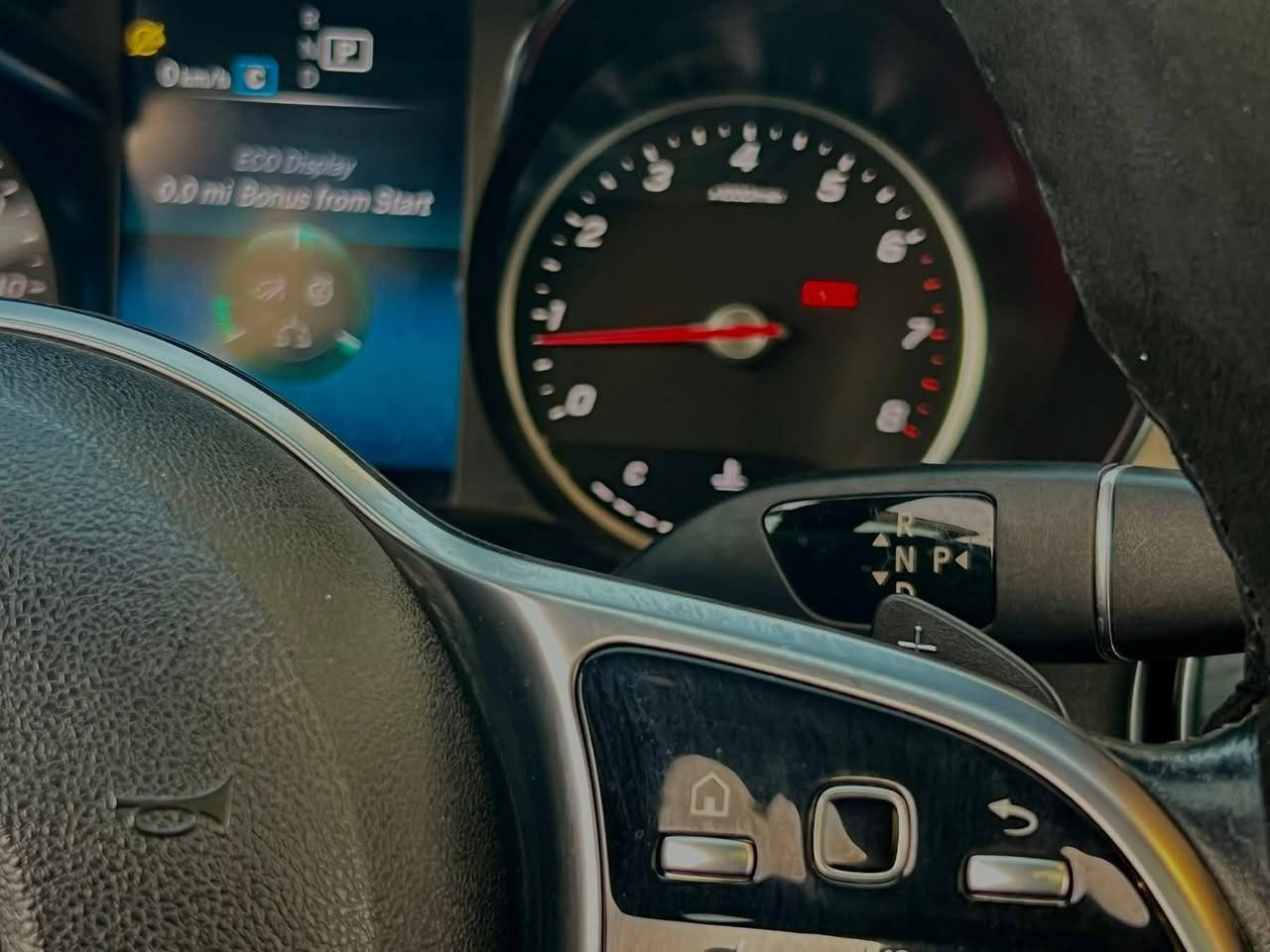 مارسيدس C300
موديل 2022

بدون صبغ صور حادث مرفقه بابين تبديل نفس اللون
فول مواصفات:
شاشه ديجتل
فتحه سقف
بصمه تشغيل
 فتح بالقدم+ صندوق كهرباء 
سستم سماعات
السعر ٢٥٥ ورقه 

***********
مكاني بغداد- المنصور

https://bid.cars/en/lot/1-37813662/2020-Mercedes-Benz-C-Class-55SWF8DBXLU327755
