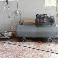 غراض غسل للبيع جدد صارلهن شهرين مضخه سنكل ٢٠٠ بار  وكمبريسر سنكل ٥٥٠ ل...