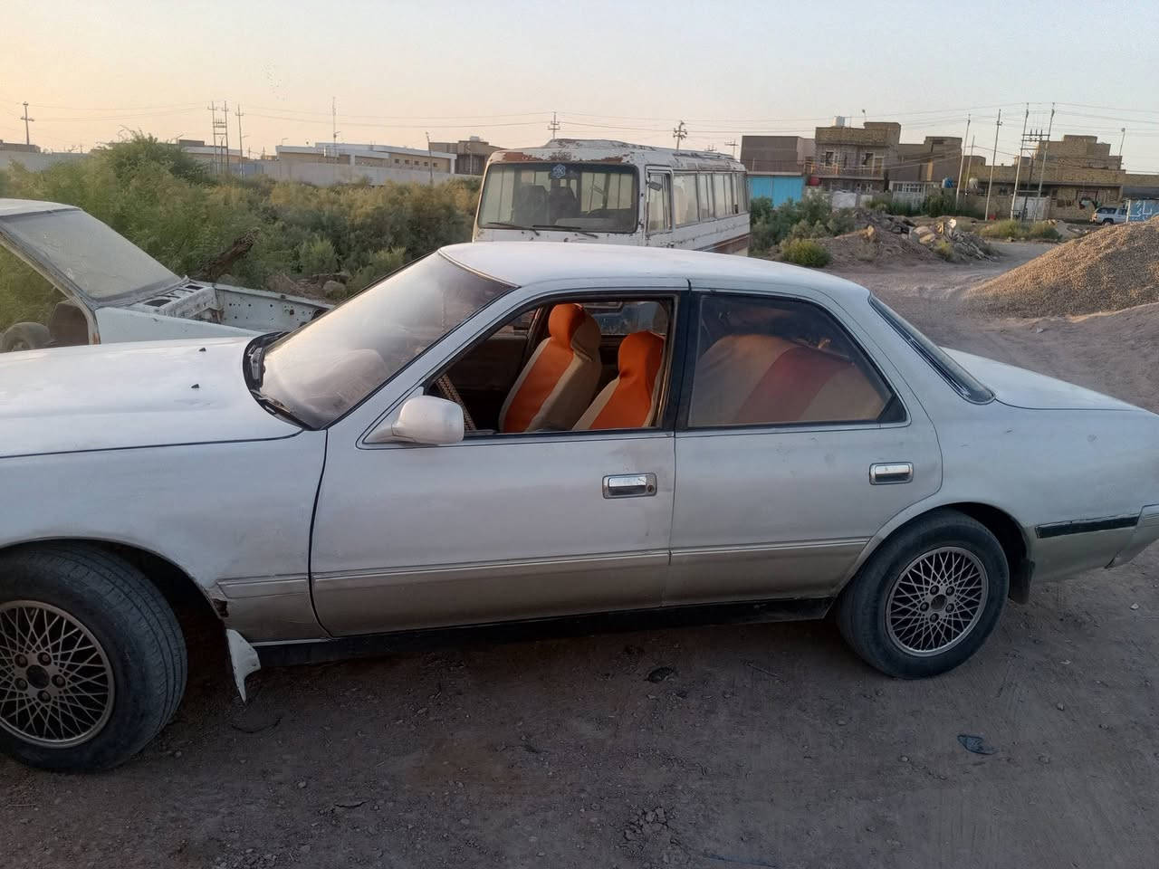 للبيع كرسته موديل ٩٢السياره جاهزه تبريد سنويه ٢٧اخواني الموشراي لا يعامل مال جناي رقم نجف السعر ٤٠وبيها مجال ***********
