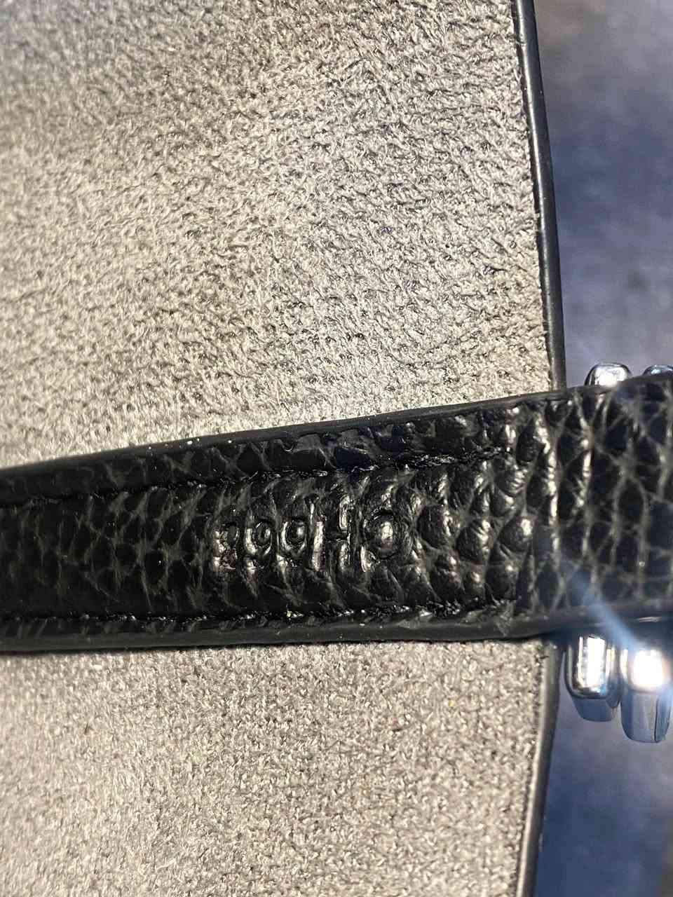 هرمز دلو جلد توغو طبيعي مستعملة 
الختم والكود بالصورة
نظافتها تقريبا ٩٠ بالمية ✨💯


**إذا كنت صاحب هذا الإعلان وتريد حذفه لأي سبب، رجاءا أرسل رسالة إلى الدعم الفني**