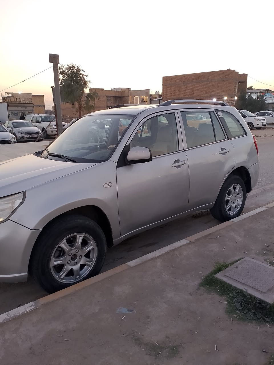 السلام عليكم ورحمة الله
تيگو للبيع موديل ٢٠١٣
السيارة جاهزه من كل النواحي
مكينه وگير وتبريد شرط
 سنتر لوك وشاشة وحساسات كلها شغاله
مشروع وطني وسنوية لغلية ٢٠٢٨
رقم بصرة وصاحبها الشرعي بالناصريه 
مكان السيارة الناصرية مركز 
السعر ٤٧
رقم الهاتف ***********
