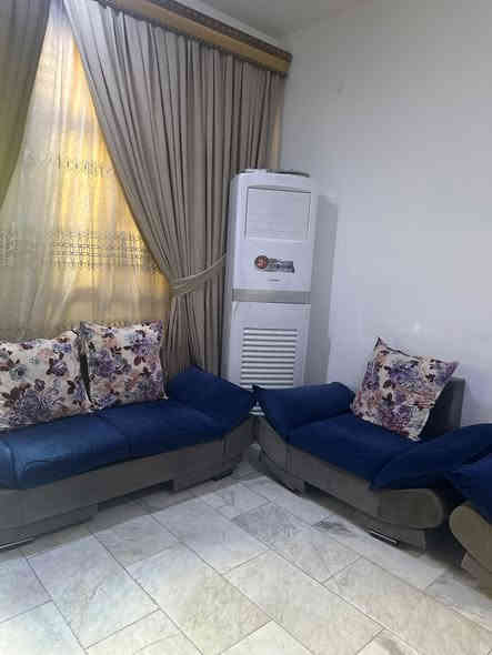 تخم للبيع 8 مقاعد
سعر مناسب 
للتواصل ***********
