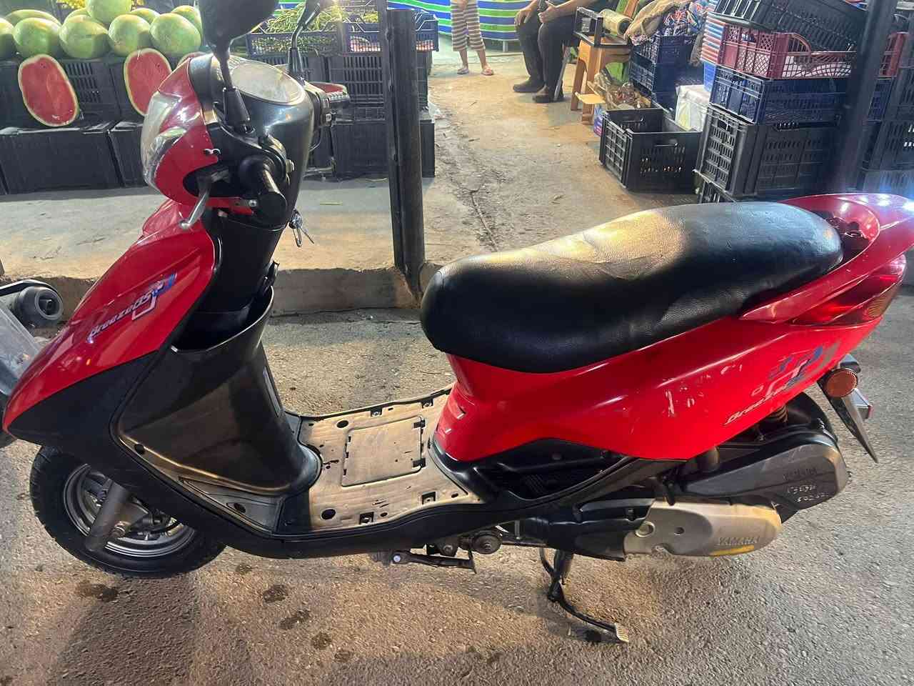 للبيع كفاله عامه نضافه مثل مشوفون بل صور السعر 900وبيها مجال بصيط العنوان الاعظميه شراي يتصل ***********
