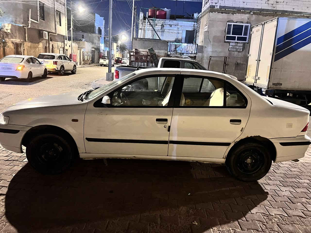 سمند ٢٠١٣
سياره بيها فقط مدكر امامي مبدل
رقم بصره انكليزي
بيها منظومة غاز 
***********
