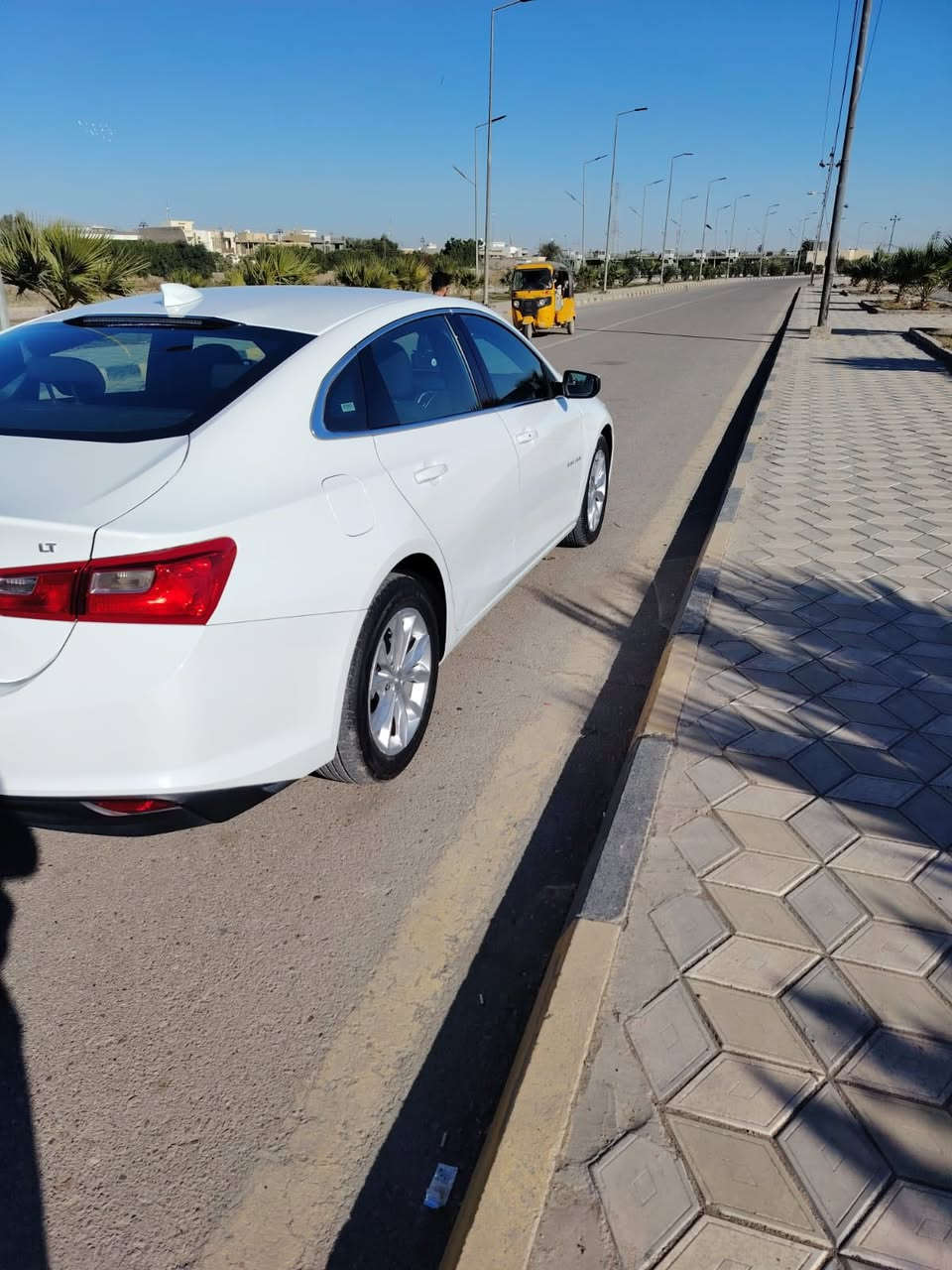 سلام عليكم 
شوفرليت ماليبو ٢٠٢٣ 
فئة LT رقم بغداد معوقين السيارة جديدة حادث تبديل بنيد فقط صور الحادث موجودة بالمنشور السعر 135 مكان السيارة ميسان للاستفسار الاتصال ع الرقم التالي ***********
