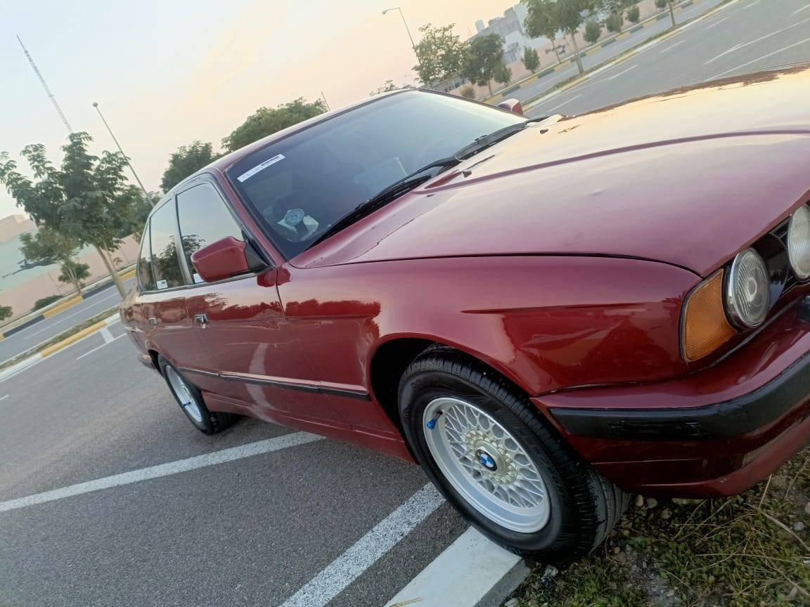 BMW1991 ئارم بلاستيك هةولير بةشةرت 520كيرعاديية 38كةلاوومةعامةلةسةيارةكةزؤرزؤرجوانة ***********
