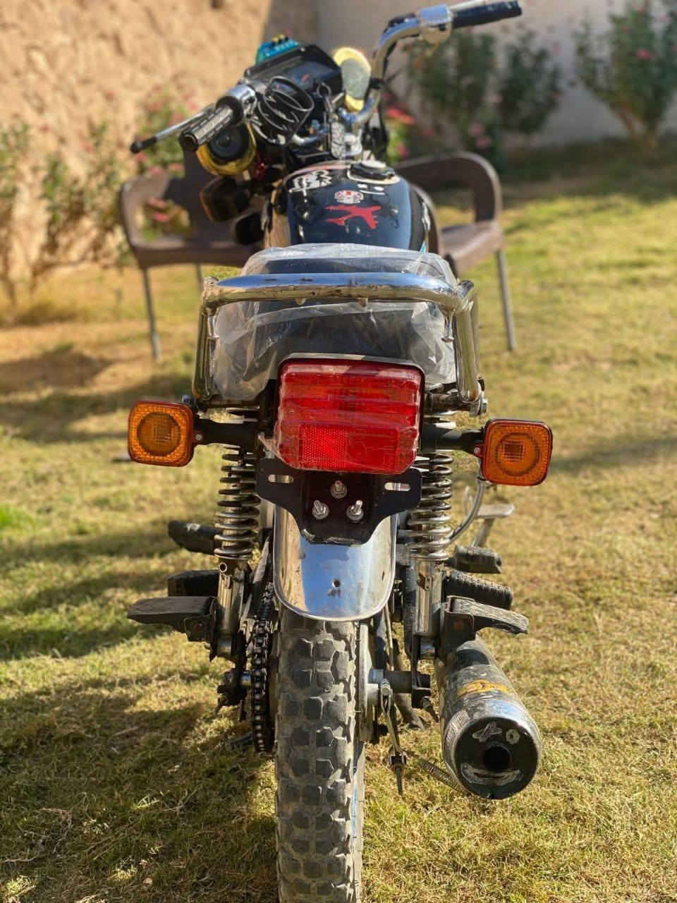 بيع او مراوس 
السلام عليكم دراجه تايكر 20الدراجه نضيفه انضف من مامبين بل صور شغاله هندر واحد من الويل للويل ما ناقصها برقي بيع او مراوس مكاني بيجي


**إذا كنت صاحب هذا الإعلان وتريد حذفه لأي سبب، رجاءا أرسل رسالة إلى الدعم الفني**