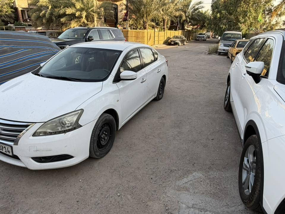 سنترا للبيع خليجي 14 محرك 1600 جديد كير ممتاز جاهزه بيها ضربه مبدل بنيد وبيها بارد بالجاملغ الخلفي والباب السعر 84 قابل للتفاوض للاستفسار ***********
للبيع فقط
