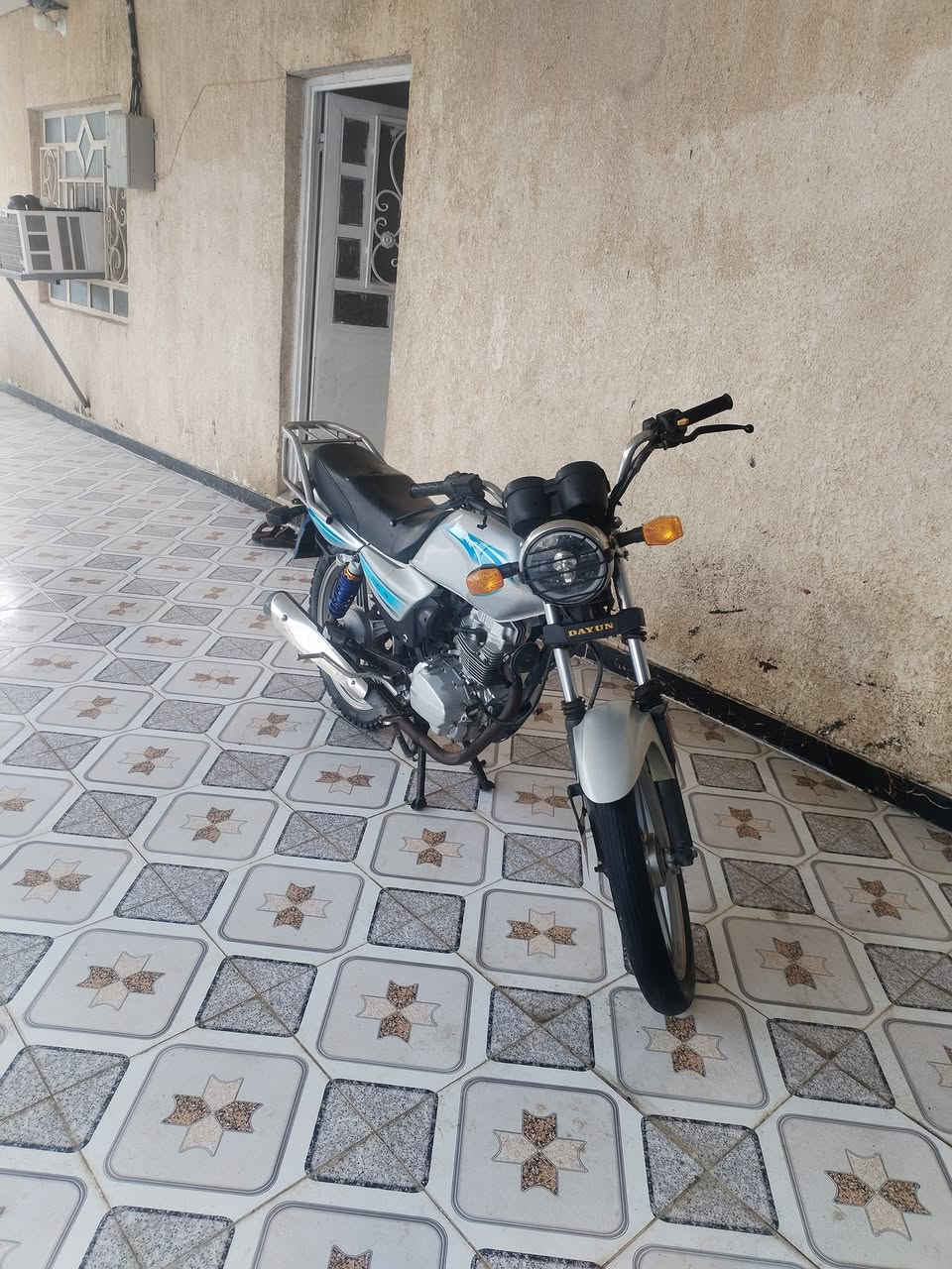 ديوند مديل ٢٠ كلك مكفوله كلشي شغال بيه كهربيات محرك كله نضيف وكدام عينكم سعر ٦٠٠
***********
ولما يشتري لا يخبر ويضل يسائل
مكاني طوريج السياحي
