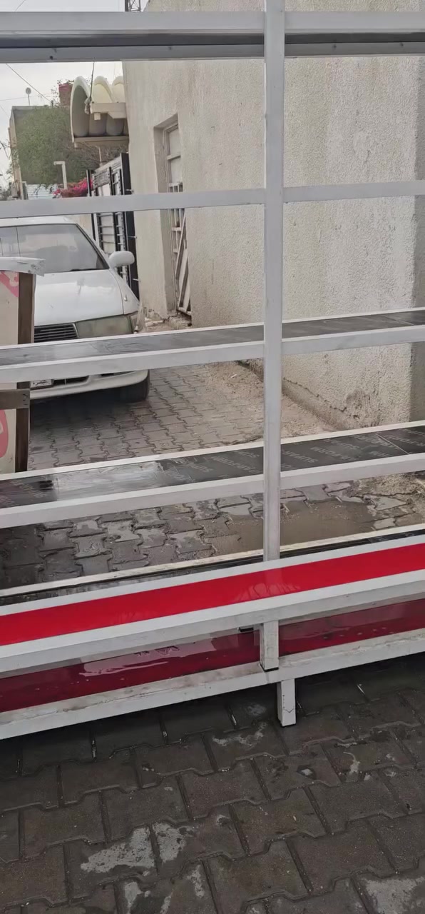 رفوف المنيوم مستعمل   اخو الجديد  للبيع
*********** بصره معقل
