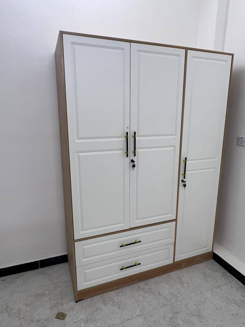 كنتور 3 باب عرض متر ونص ارتفاع مترين عمق 50 سم يوصل بالكارتون ما مشدود
صيني 
السعر 250 الف

كنتور 4 باب عرض مترين ارتفاع مترين عمق 50 سم يوصل بالكارتون ما مشدود

صيني  
السعر 350 الف 

توصيل داخل بغداد  5 اطراف 10 
جميع  المحافظات 25 الف 🚚🚛
#للجميع #للمتابعين #للصدقاء


**إذا كنت صاحب هذا الإعلان وتريد حذفه لأي سبب، رجاءا أرسل رسالة إلى الدعم الفني**