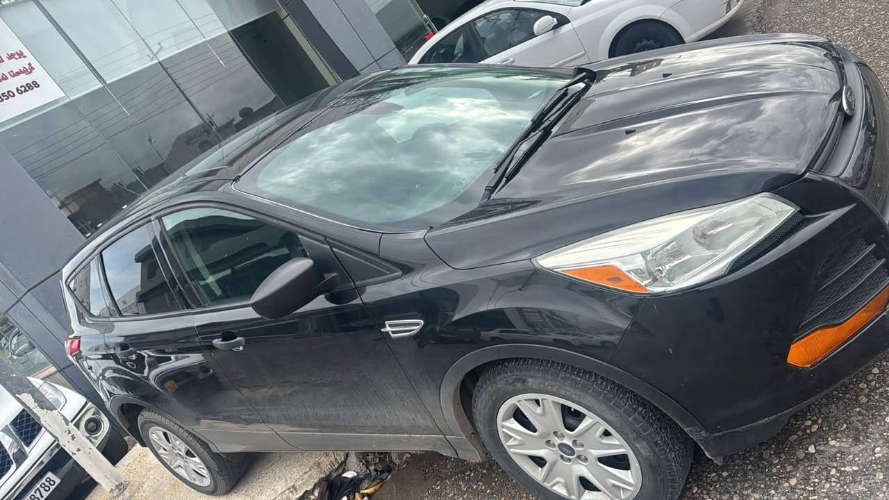 فورد سكيب2014
بدون دعم بدون صبغ
بصمه 
رقم سنوية جديد
***********
