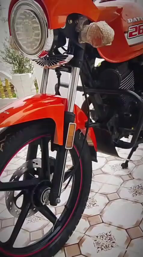 دايون للبيع موديل 22اوراق كامله اصوليه مامشي شي قليل مال بيت  محرك 150مكفول كفاله عامه كله شغل تشغيل عن بعد  السعر 1450 بيه شي بصيط  لاتصال *********** مكان رفاعي
