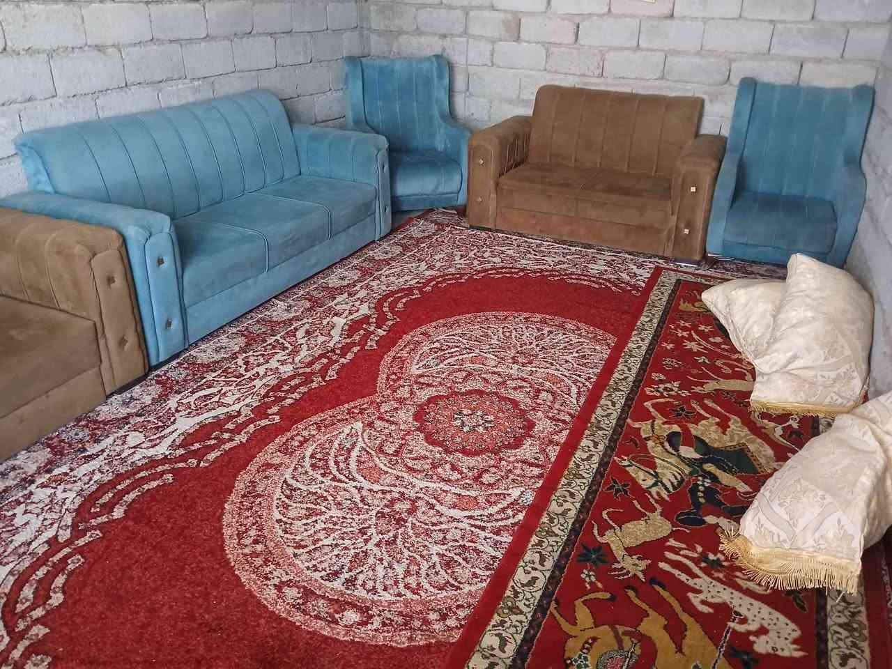 السلام عليكم للبيع تخم ١٠ مقاعد مكان بغداد ***********
