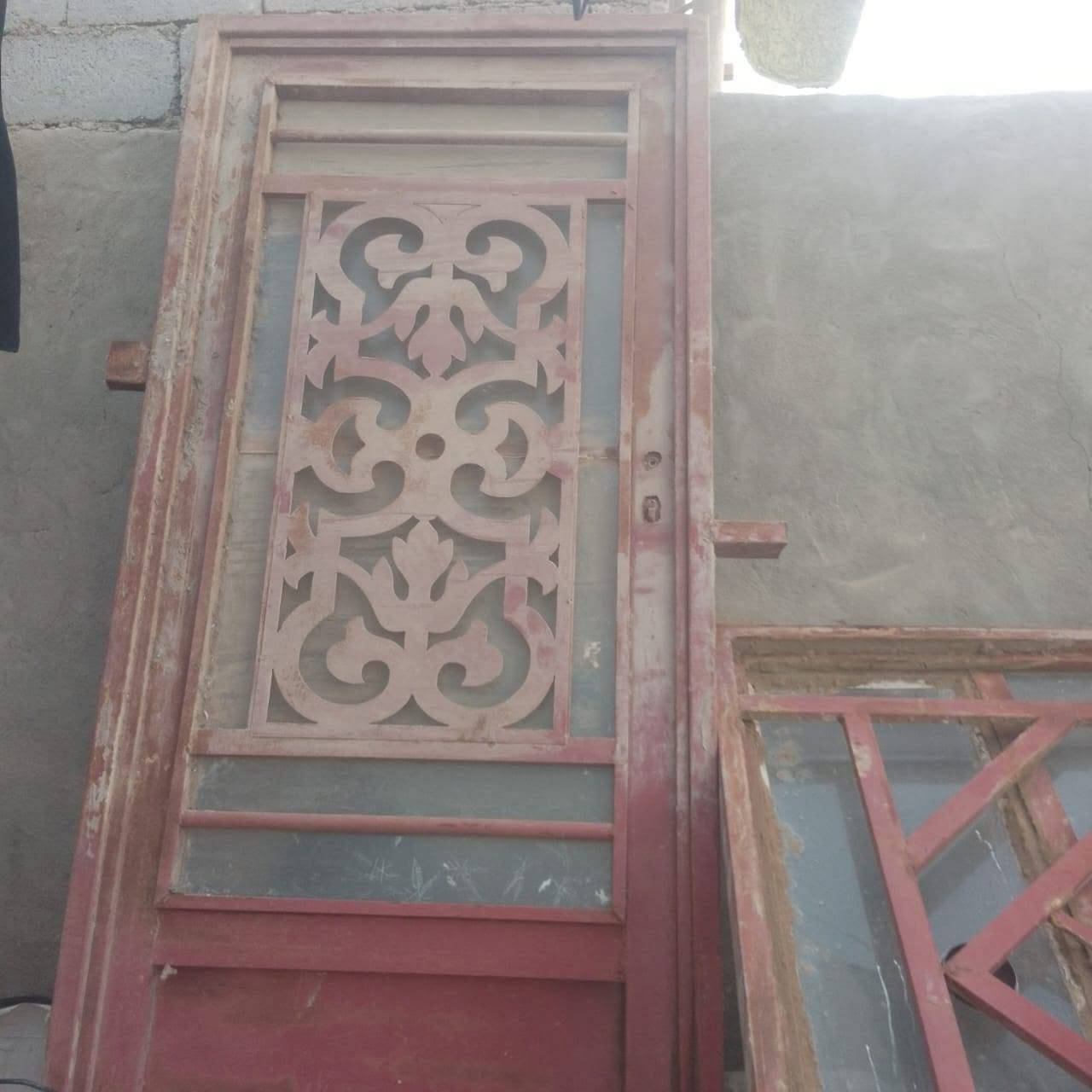 سلام عليكم باب الحارة َشباك مكان كربلاء سعر لقطعة لوحده 75
تصل ***********
