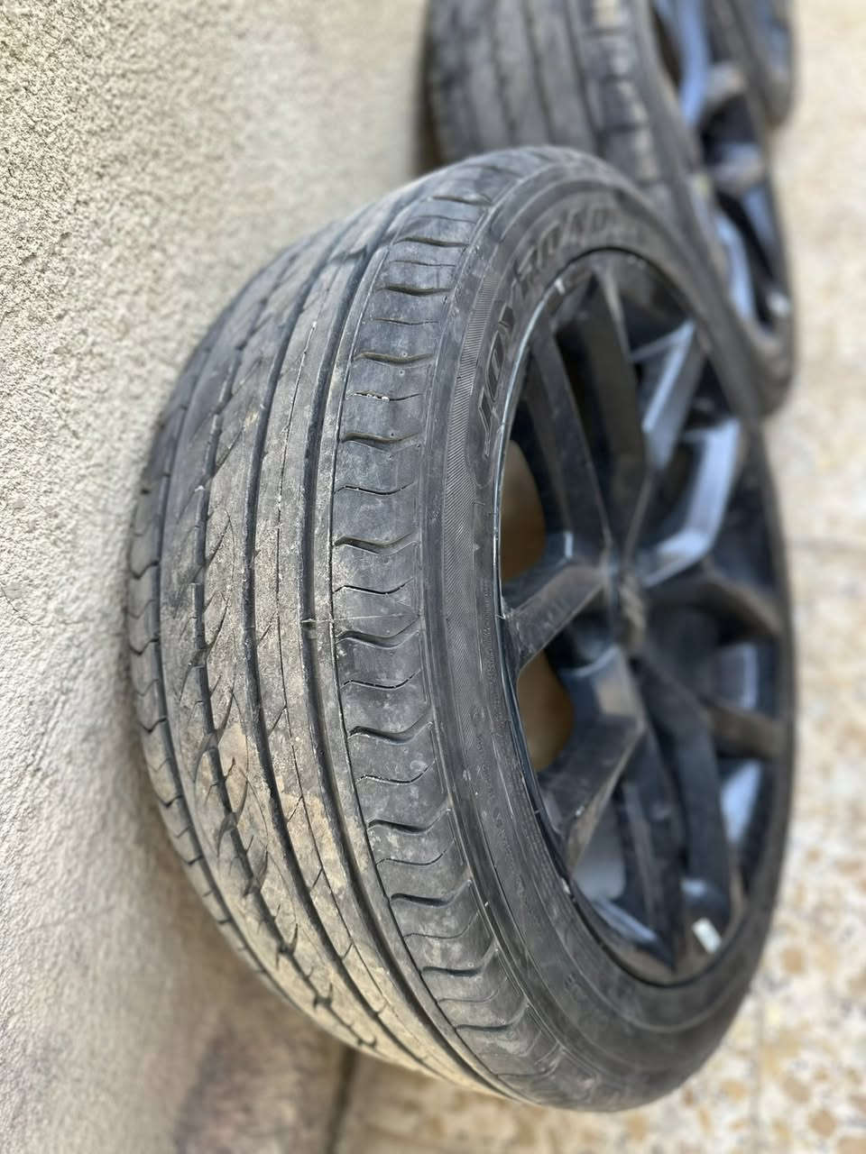 سلام عليكم ويل حجم 20 GT مكفول عواج وتصليح وبي تخم تاير صارله اسبوع من مشدود شرط وانتاج 25. سعر 550 الف وبي مجال لطيبين عنوان حله مركز


**إذا كنت صاحب هذا الإعلان وتريد حذفه لأي سبب، رجاءا أرسل رسالة إلى الدعم الفني**