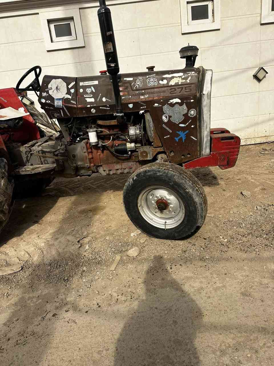 السلام عليكم جراره انكليزي موديل ٧٥ الجراره كفاله عامه من كلشي رقم كركوك الماني سنويه بسمي تحويل الستفسار اتصل ***********
